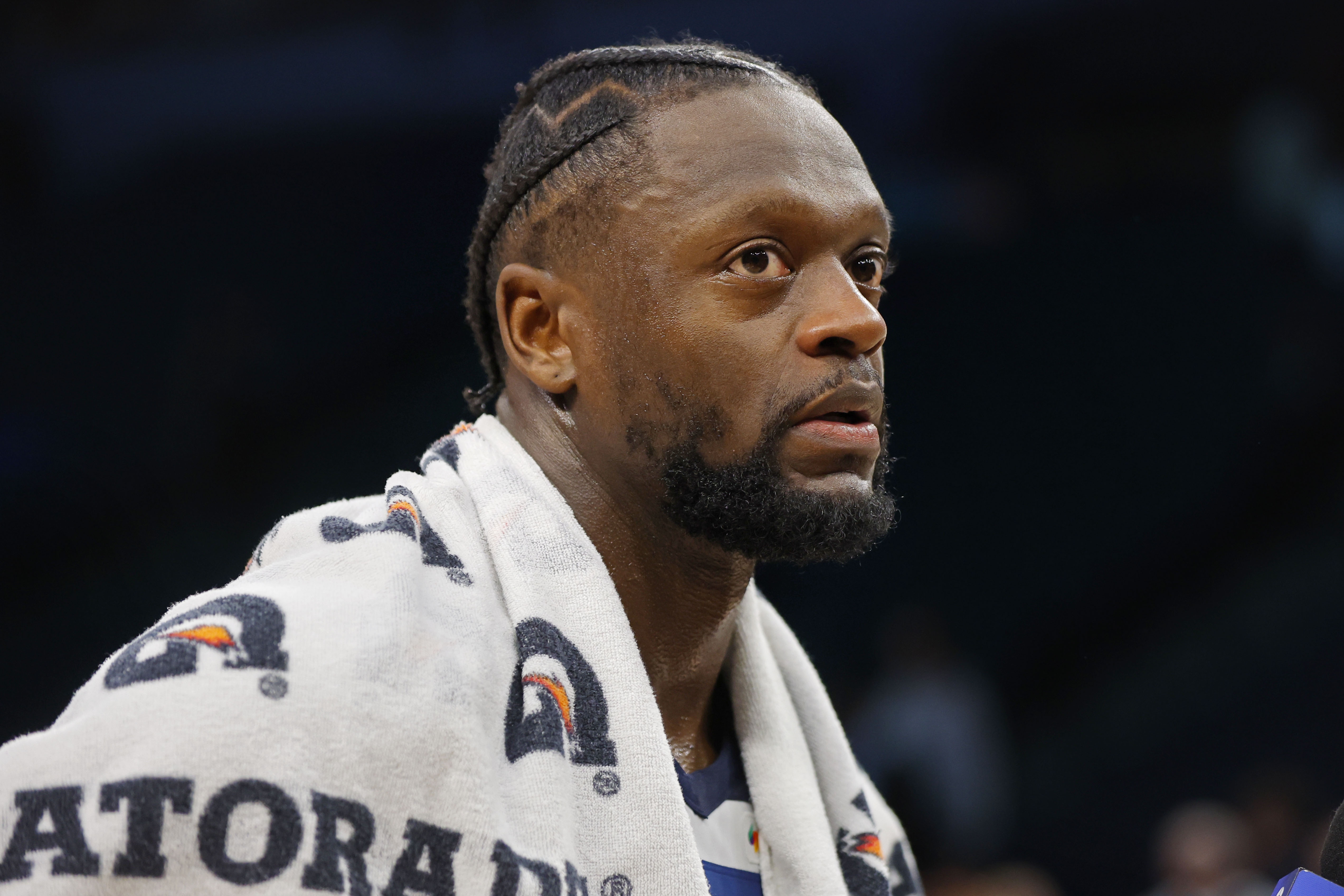 爱德华兹：兰德尔只要认真防守 就能成为NBA最好的防守者之一