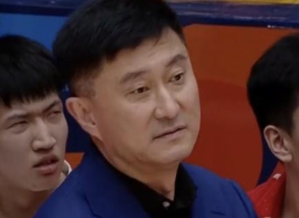 开云体育-杜锋：两外援同时受伤很影响轮转，希望能有更多球员能站出来